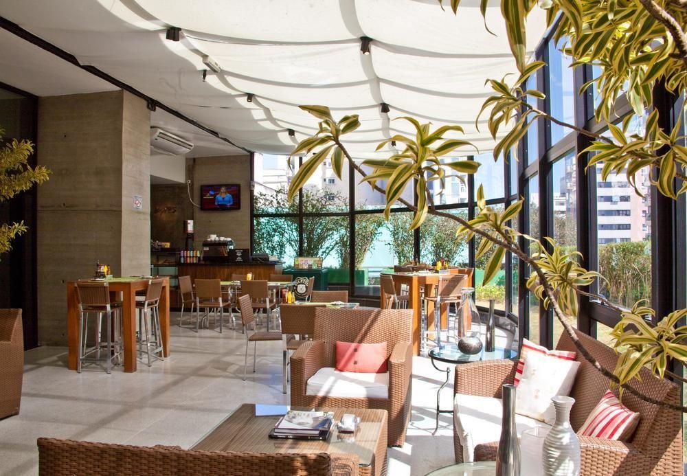 Renaissance Sao Paulo Hotel Eksteriør billede The Sky Bar