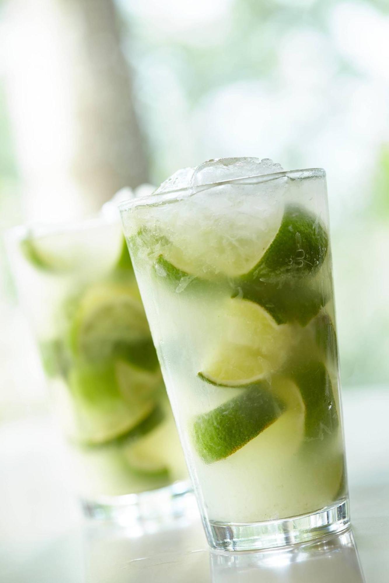 Renaissance Sao Paulo Hotel Eksteriør billede A caipirinha