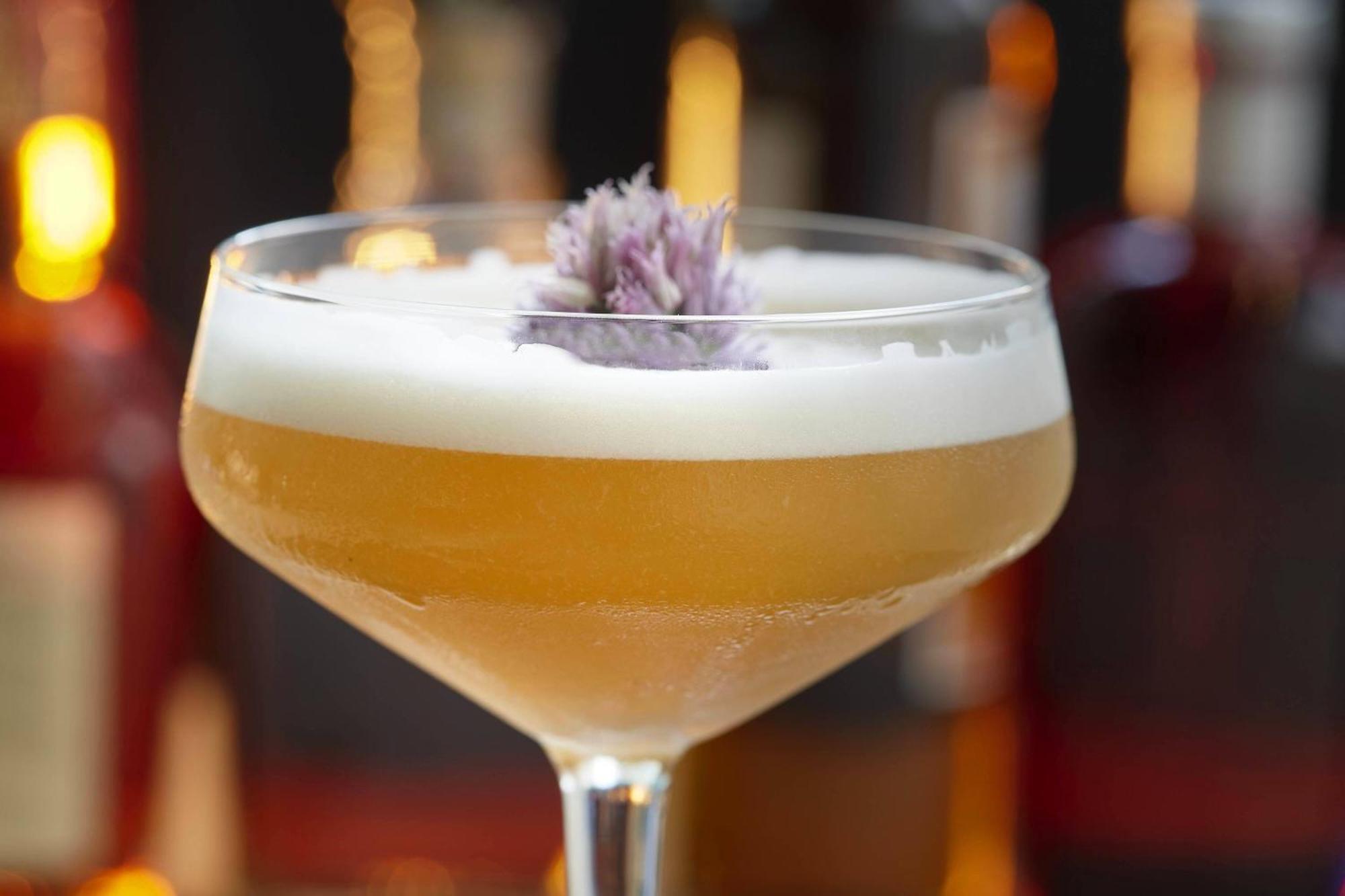 Renaissance Sao Paulo Hotel Eksteriør billede A Clover Club cocktail